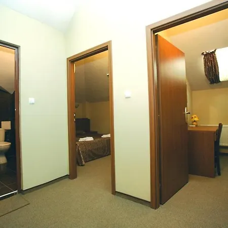 Varosha Hotel 2*