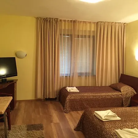 Varosha Hotel 2*
