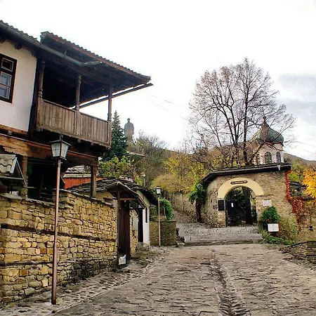 Хотел вароша 2*