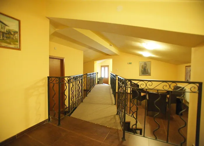 вароша Хотел